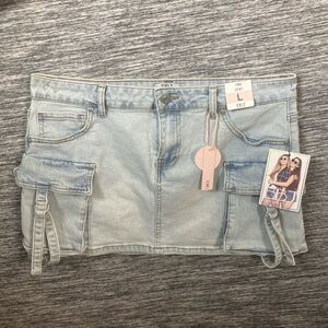 Women’s Light Blue Denim Mini Cargo Skirt